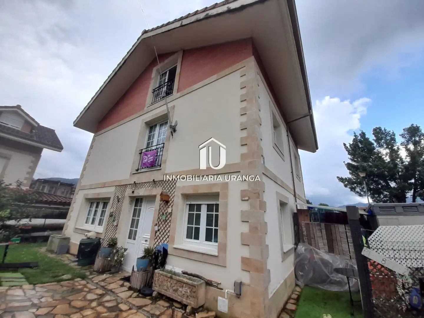 Vista exterior de Casa o chalet en venta en Guriezo con Calefacción y Jardín privado