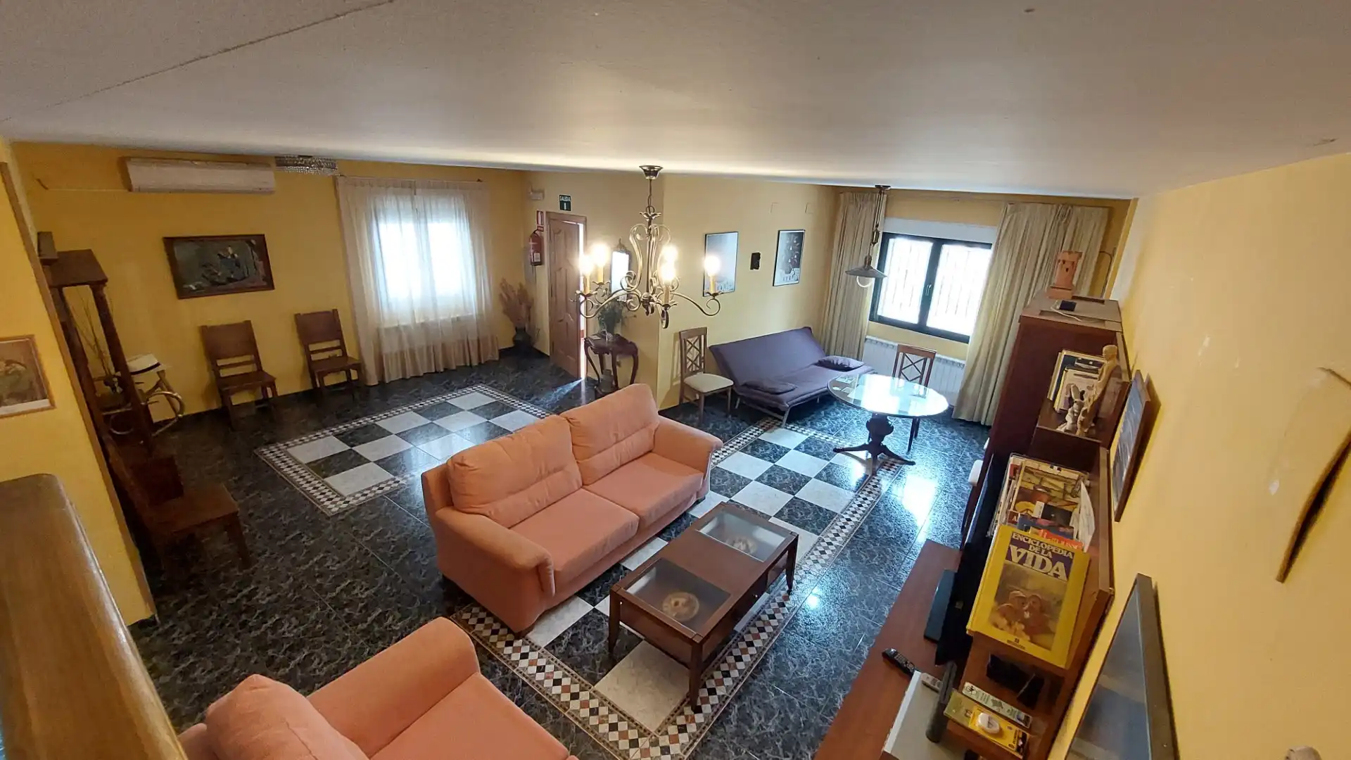 Sala de estar de Casa o chalet en venta en Zarza de Granadilla con Aire acondicionado, Calefacción y Amueblado