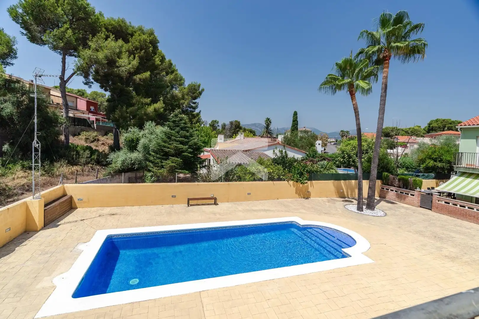 Casa aparellada amb terrassa en venda a Platja de Mont-roig, imagen 34