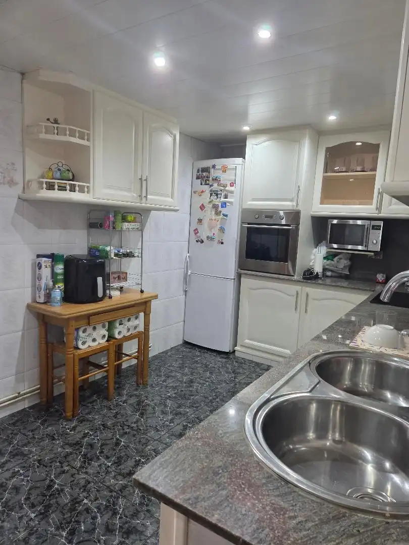 Cocina de Piso en venta en Terrassa con Aire acondicionado, Calefacción y Horno