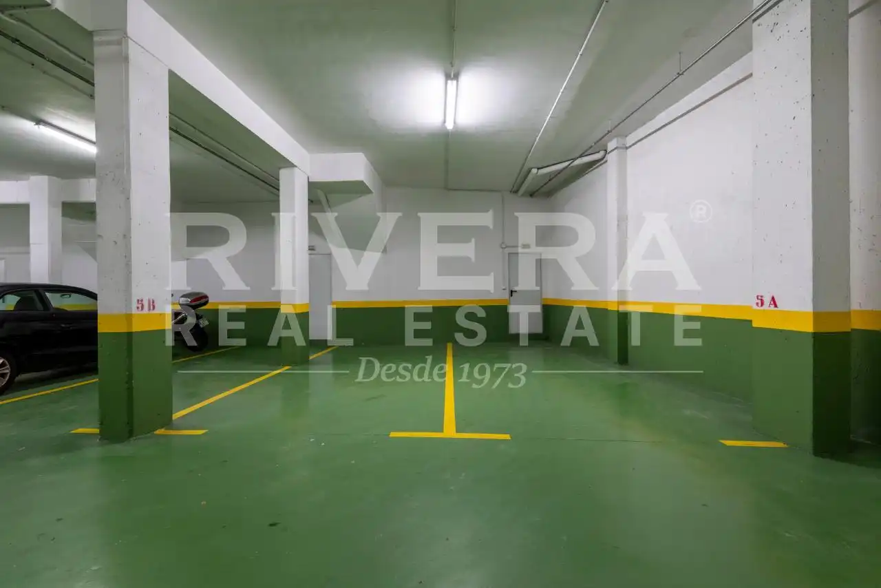 Parking de Casa o chalet en venta en Sanxenxo con Calefacción, Jardín privado y Parquet
