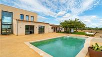 Swimming pool of Country house for sale in Campos  with Air Conditioner, Private garden and Terrace