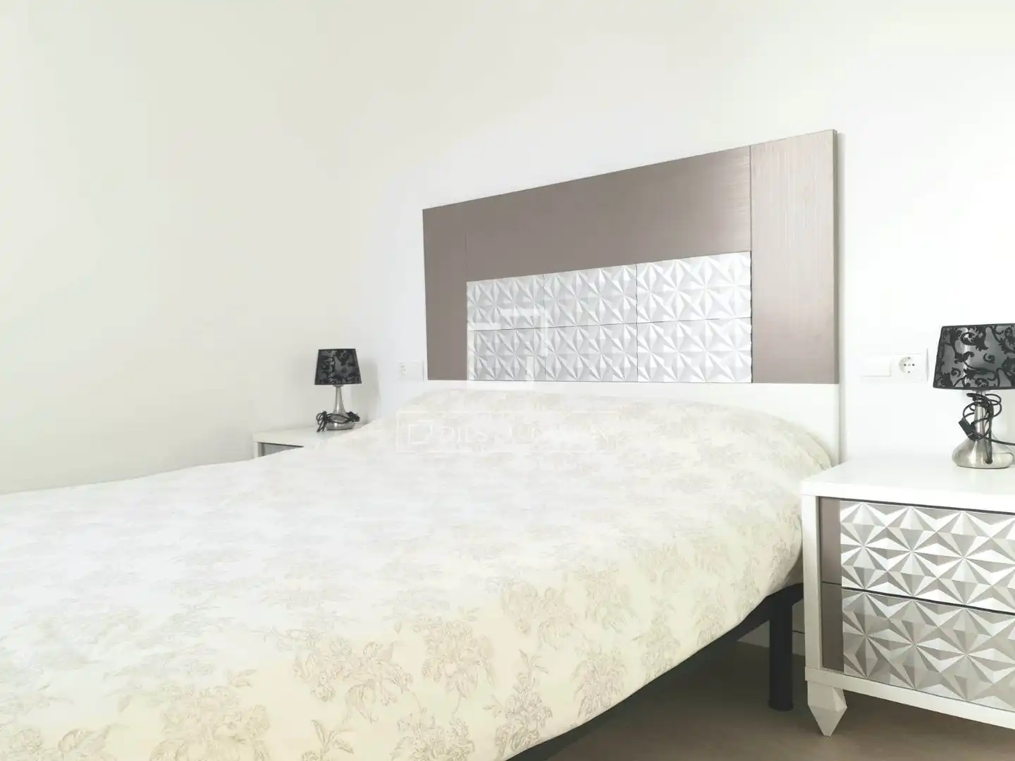 Habitación de Piso en venta en Valencia con Aire acondicionado, Calefacción y Parquet