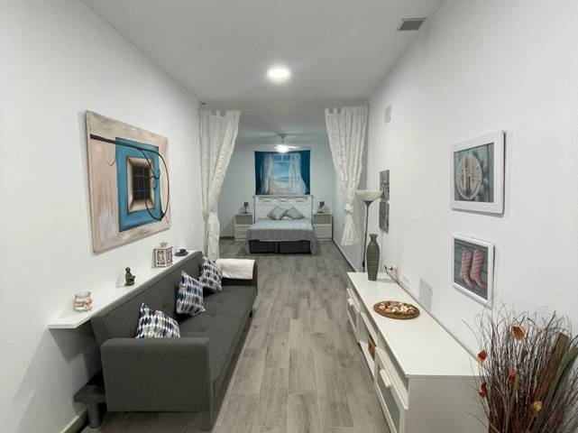 Estudio en Alquiler en Carranque - Haza Cuevas