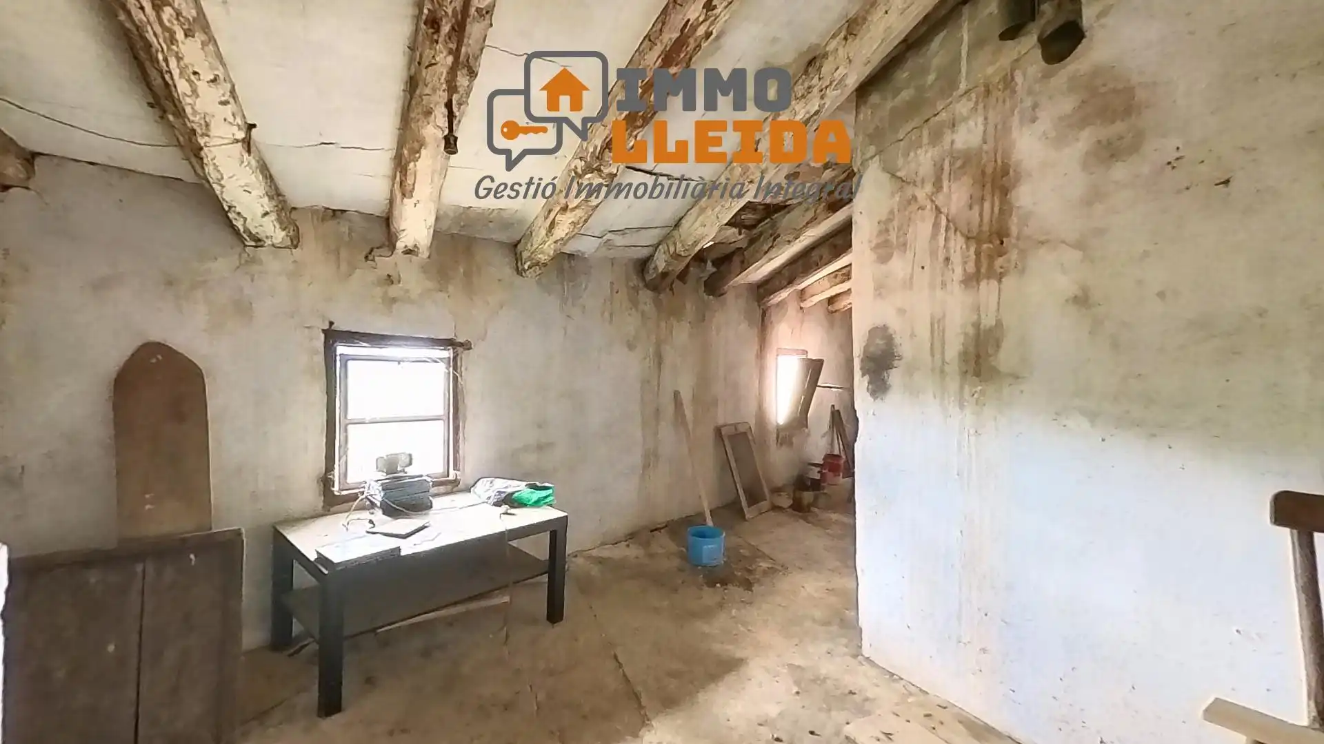 Casa adosada en venda en Les Avellanes i Santa Linya amb Terrassa, Traster i Balcó