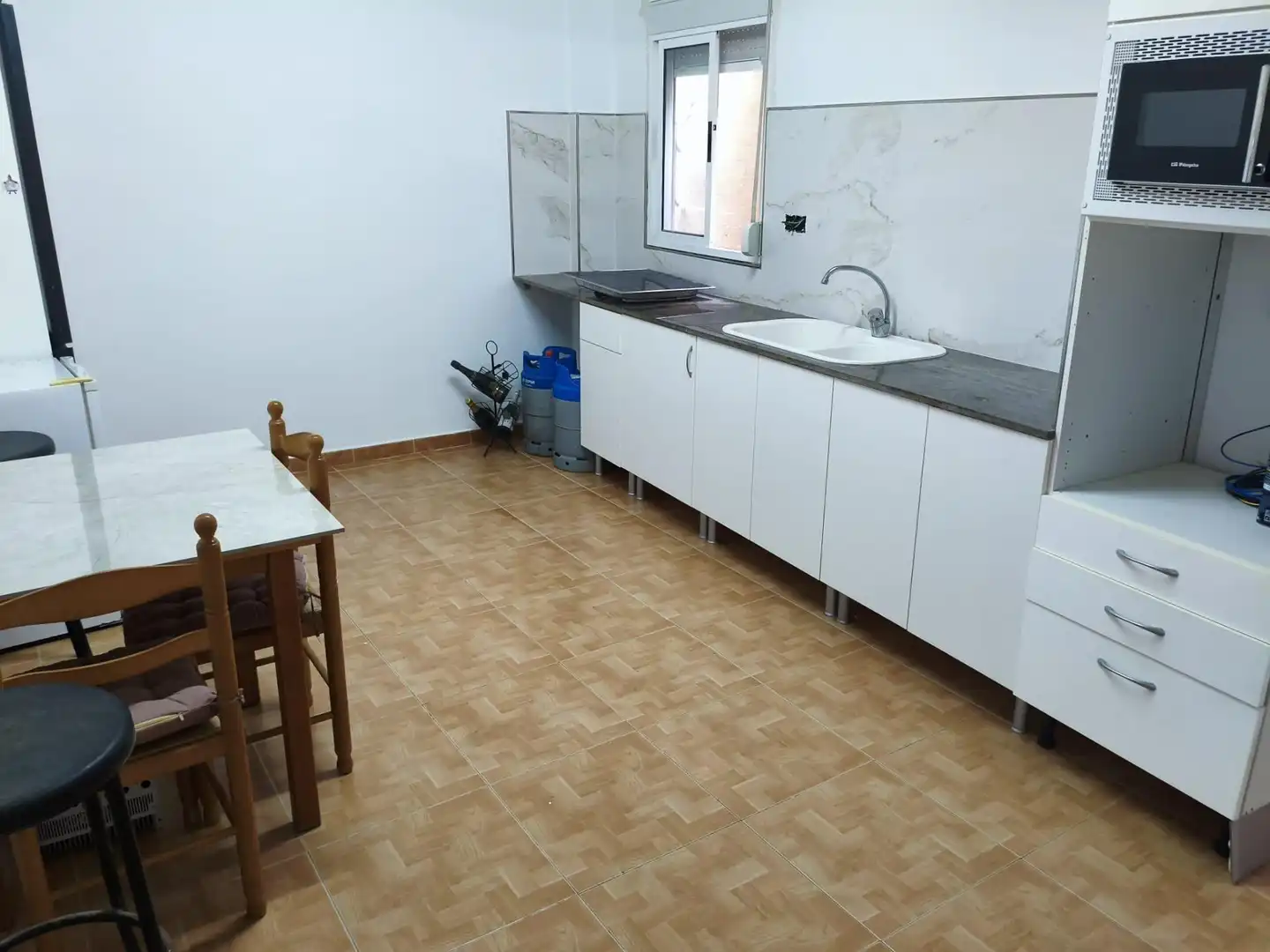 Küche von Erdgeschoss zum Verkauf in Albuñol