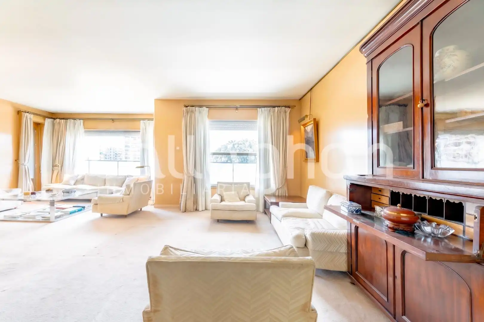 Living room of Flat for sale in Valencia  with Air Conditioner, Heating and Terrace