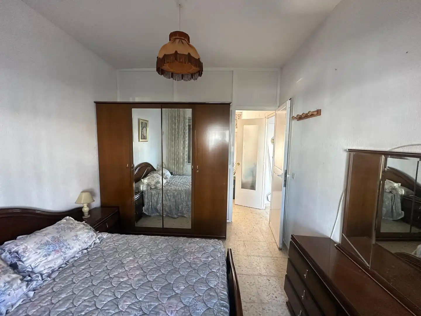 Dormitori de Casa o xalet en venda en Sanlúcar la Mayor amb Aire condicionat i Traster