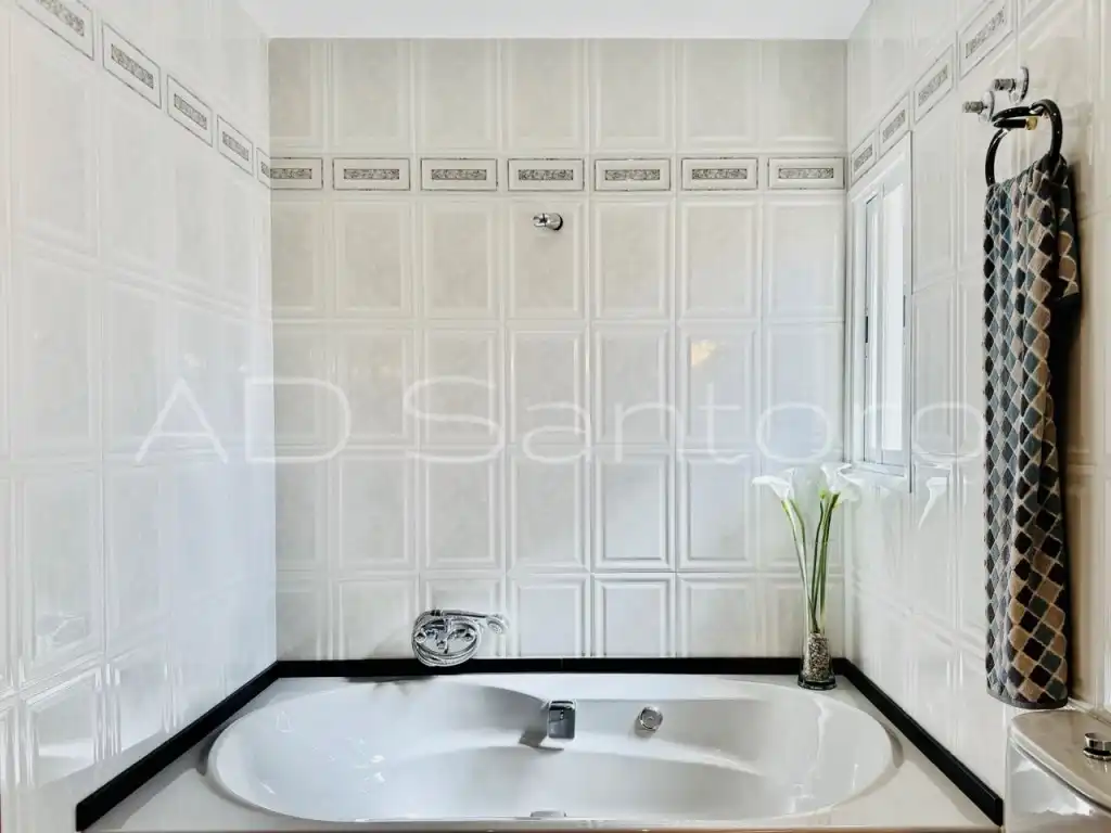 Baño de Casa adosada en venta en Vilanova i la Geltrú