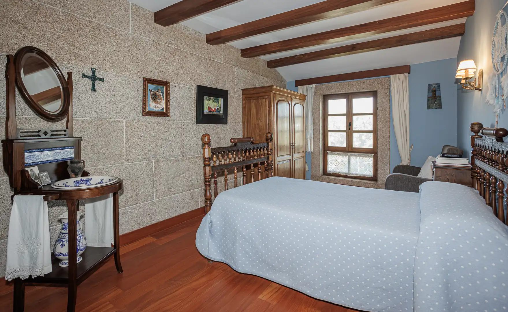 Bedroom of Commercial properties for sale in A Veiga 
