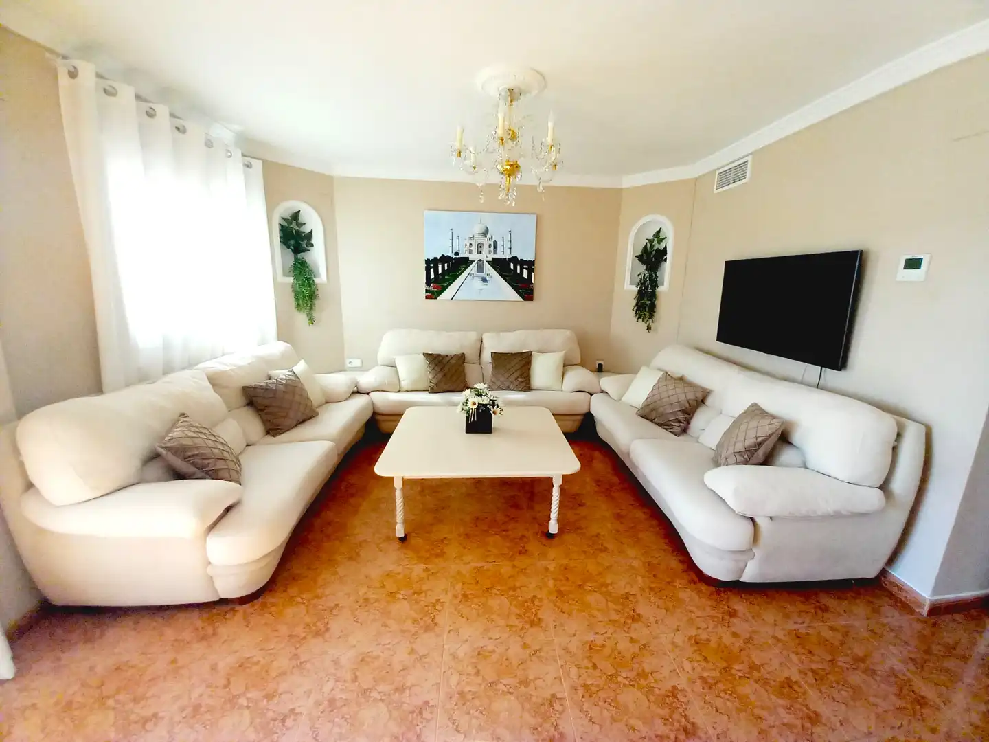 Living room of Houses for sale in L'Alfàs del Pi  with Air Conditioner, Private garden and Terrace