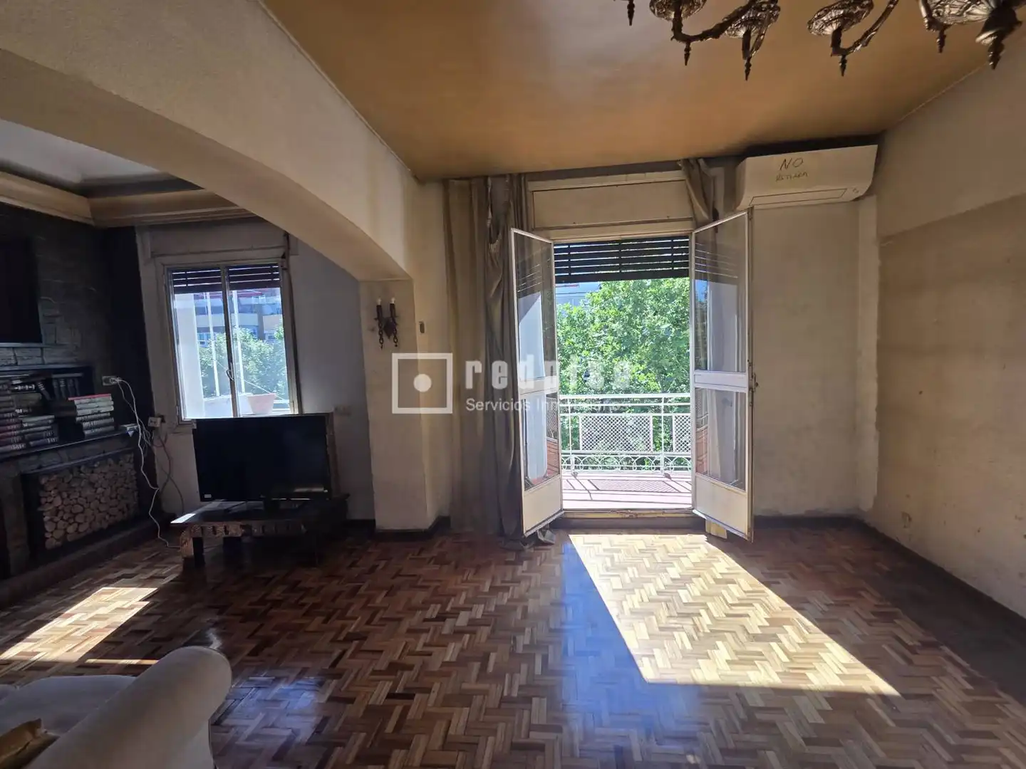 Wohnzimmer von Wohnung zum Verkauf in Madrid mit Heizung, Parkett und Terrasse