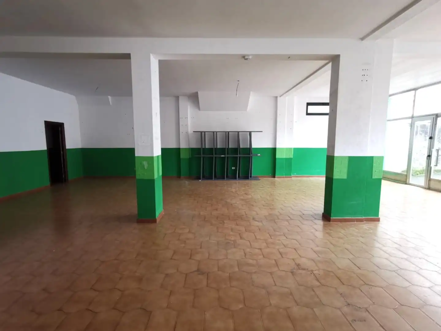Local comercial en alquiler en Betanzos, imagen 3