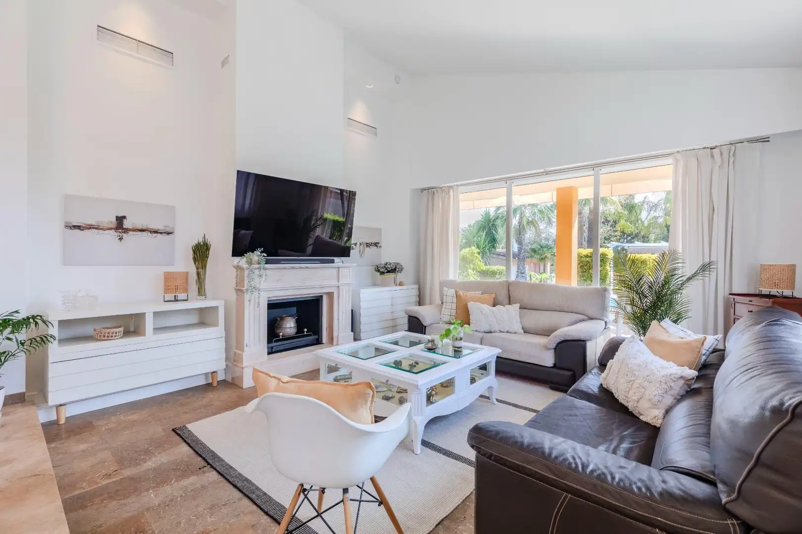 Sala de estar de Casa o chalet en venta en L'Eliana con Calefacción y Terraza