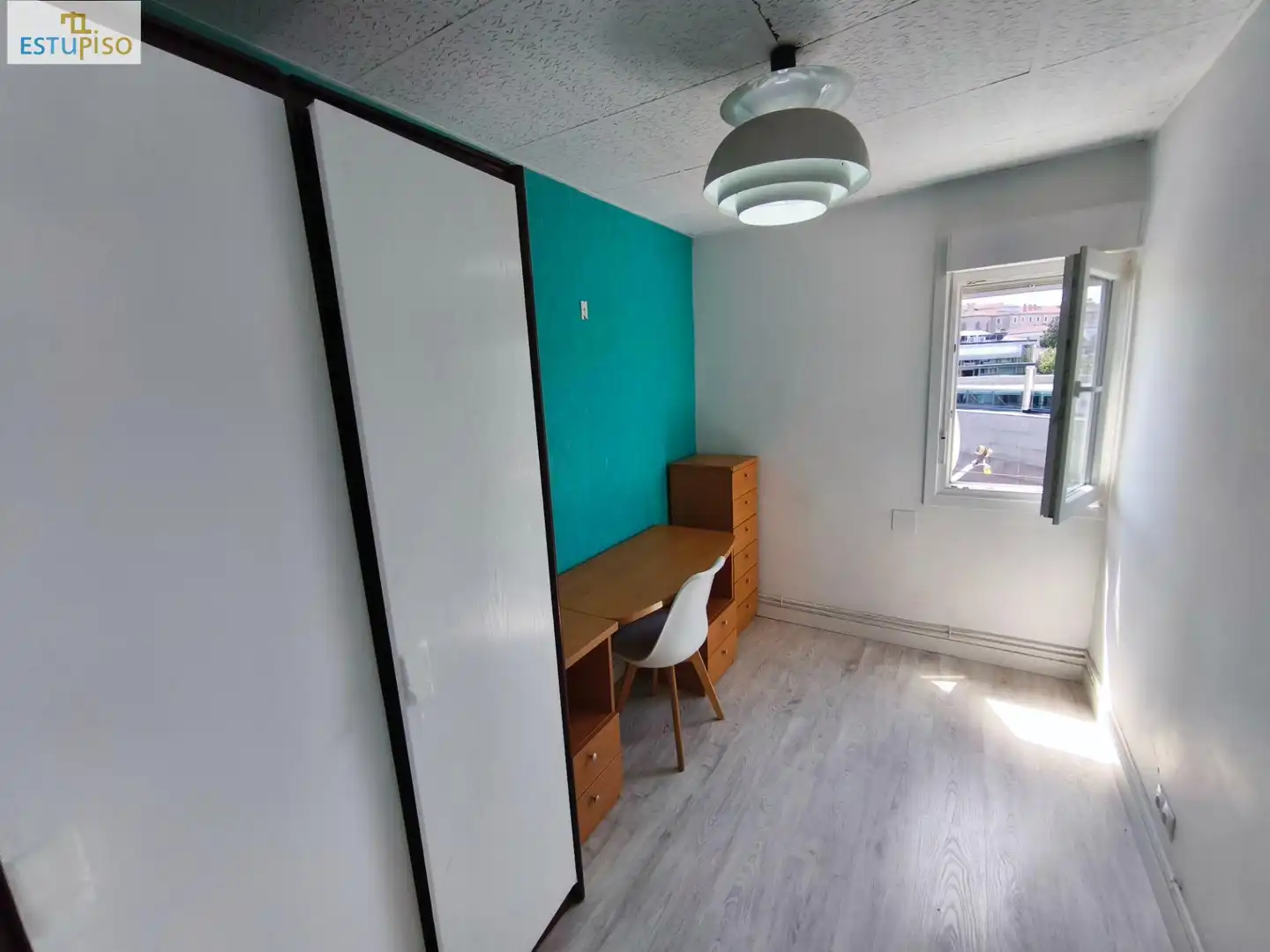 Bedroom of Flat for sale in Vitoria - Gasteiz  with Heating, Storage room and Furnished