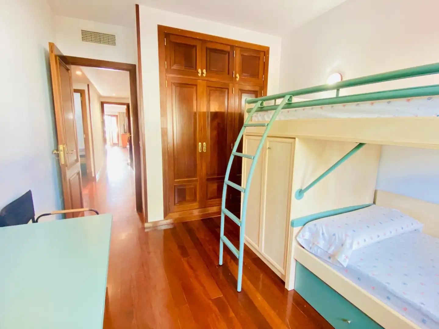 Habitación de Piso de alquiler en Alcúdia con Aire acondicionado, Parquet y Terraza