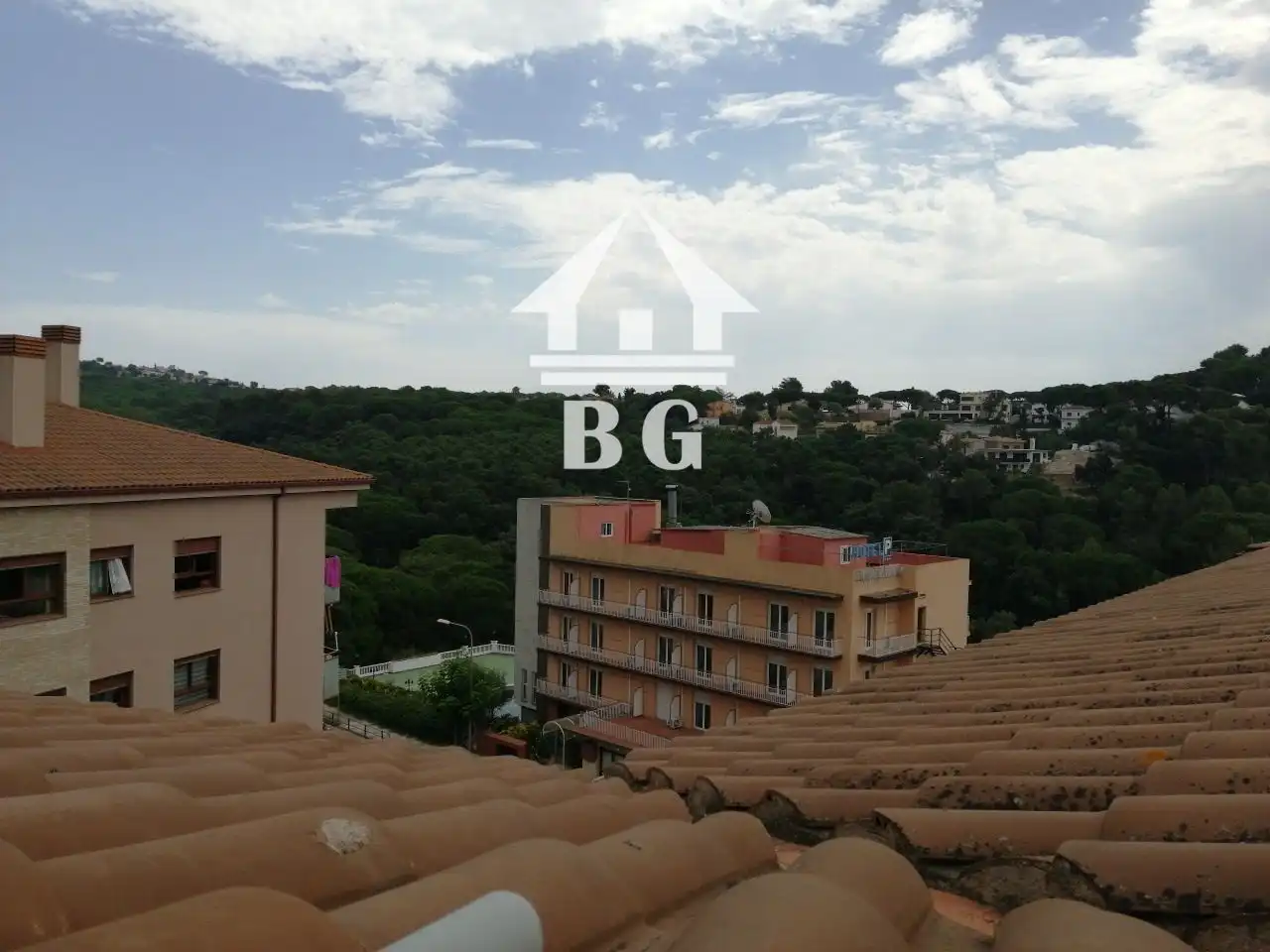 Wohnung zum Verkauf in Lloret de Mar mit Klimaanlage, Heizung und Terrasse