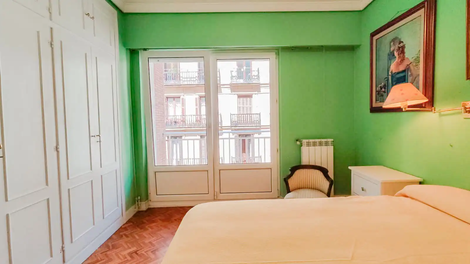 Habitación de Piso en venta en Donostia - San Sebastián  con Calefacción, Balcón y Alarma