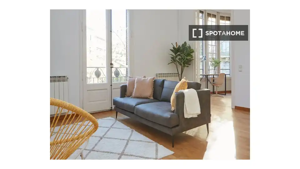 Flat with terrace to rent in Eixample, imagen 2
