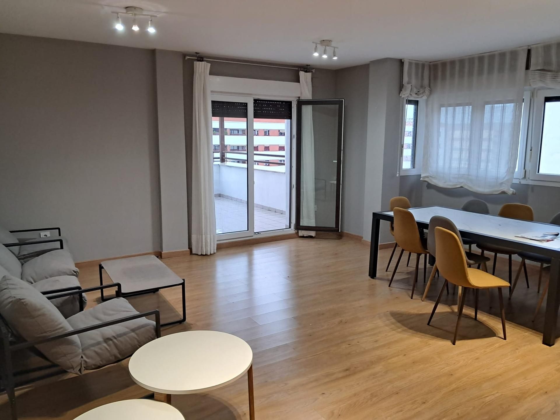 Sala d'estar de Pis en venda en  Córdoba Capital amb Aire condicionat, Terrassa i Traster
