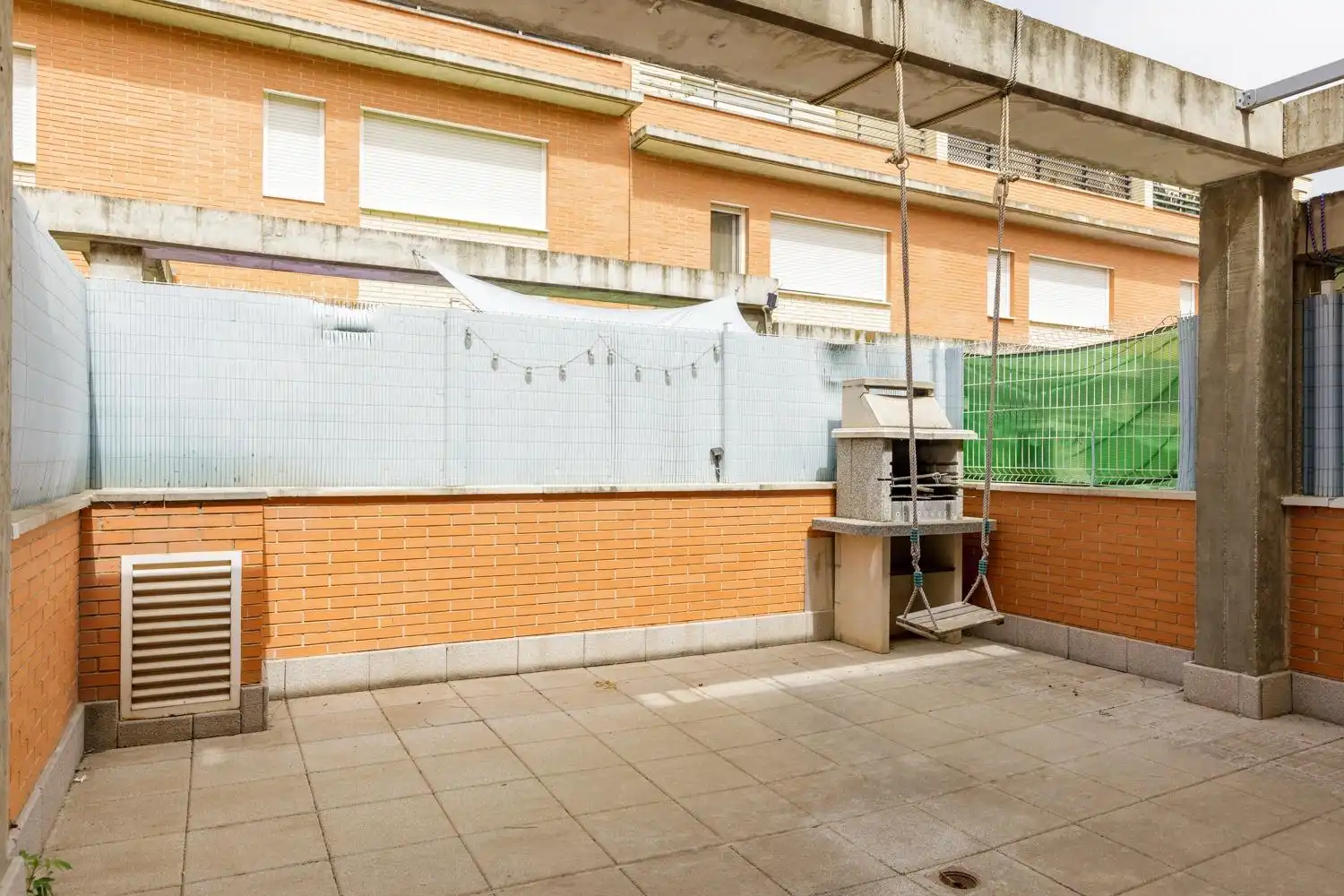 Terrassa de Casa adosada en venda en María de Huerva amb Calefacció, Jardí privat i Terrassa
