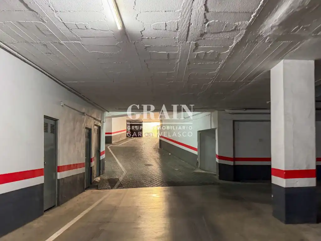 Parking de Piso en venta en Albacete con Calefacción y Parquet