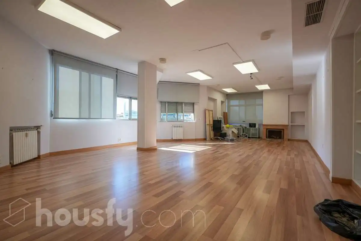 Piso en venta en Madrid con Aire acondicionado, Calefacción y Terraza