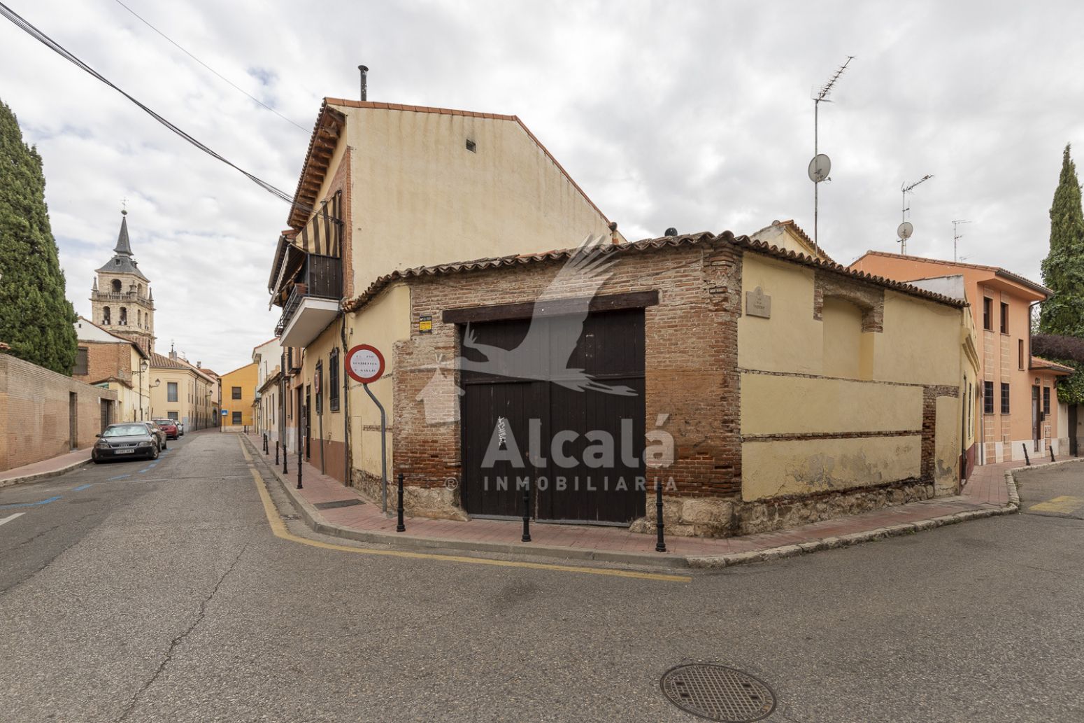 Exterior view of House or chalet for sale in Alcalá de Henares  with Air Conditioner and Heating