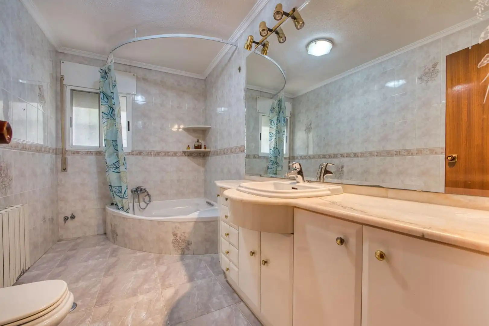 Baño de Casa o chalet en venta en Mutxamel con Aire acondicionado, Calefacción y Jardín privado