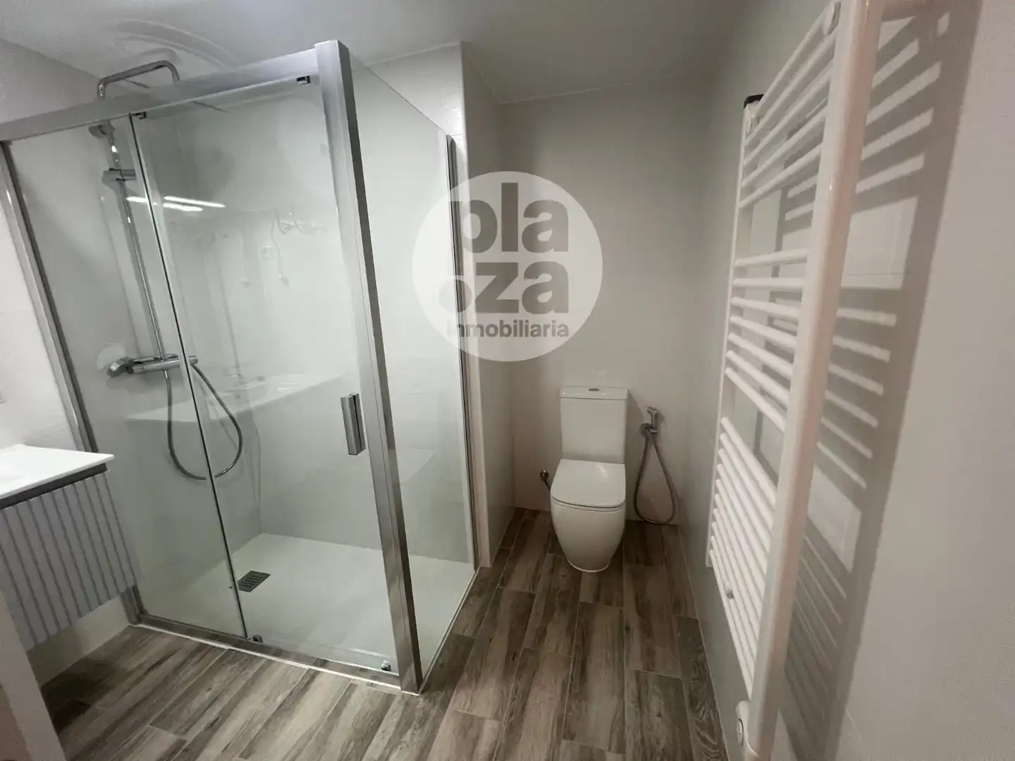 Badezimmer von Wohnung zum Verkauf in Burgos mit Heizung