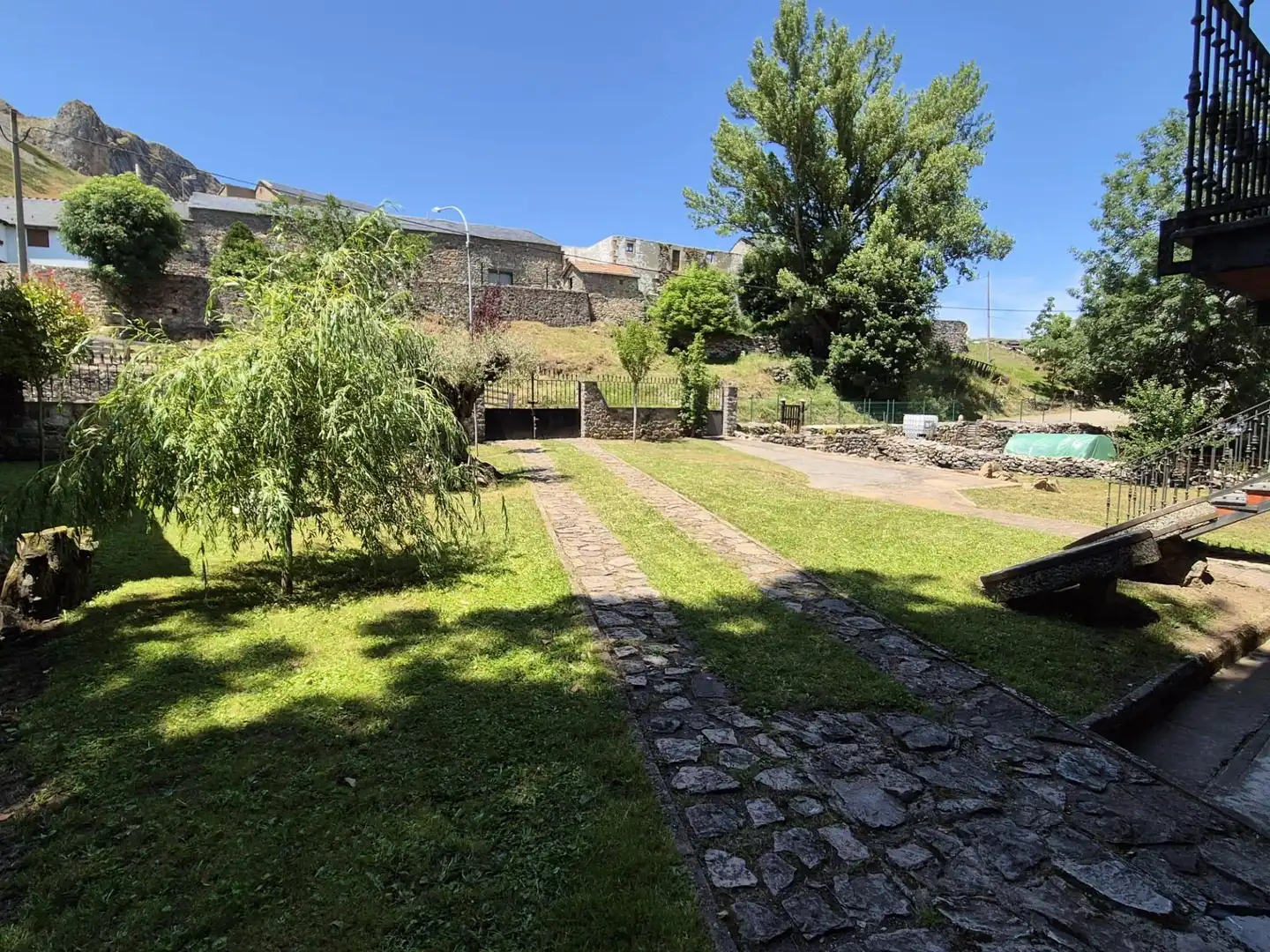 Jardín de Casa o chalet en venta en Cabrillanes con Calefacción, Jardín privado y Terraza