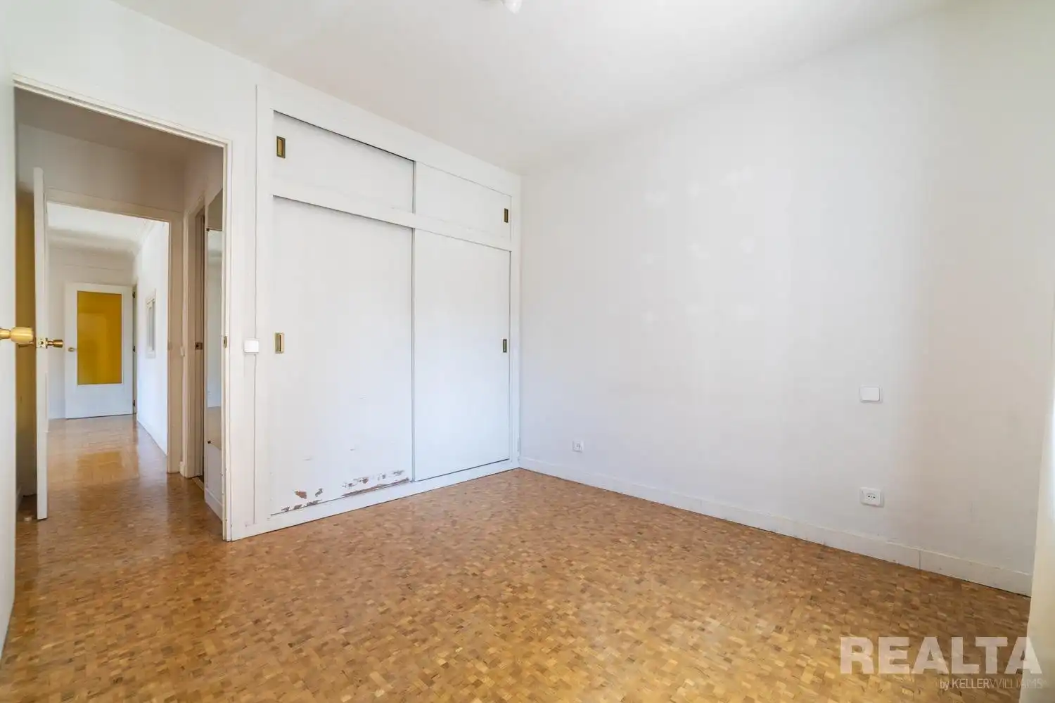 Schlafzimmer von Wohnungen zum Verkauf in Madrid mit Heizung und Parkett
