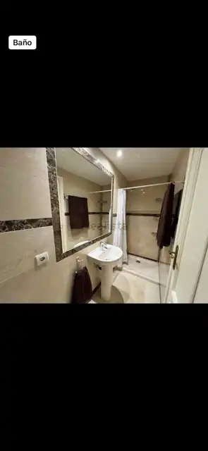 Badezimmer von Maisonette zur Miete in Manilva mit Klimaanlage, Privatgarten und Terrasse