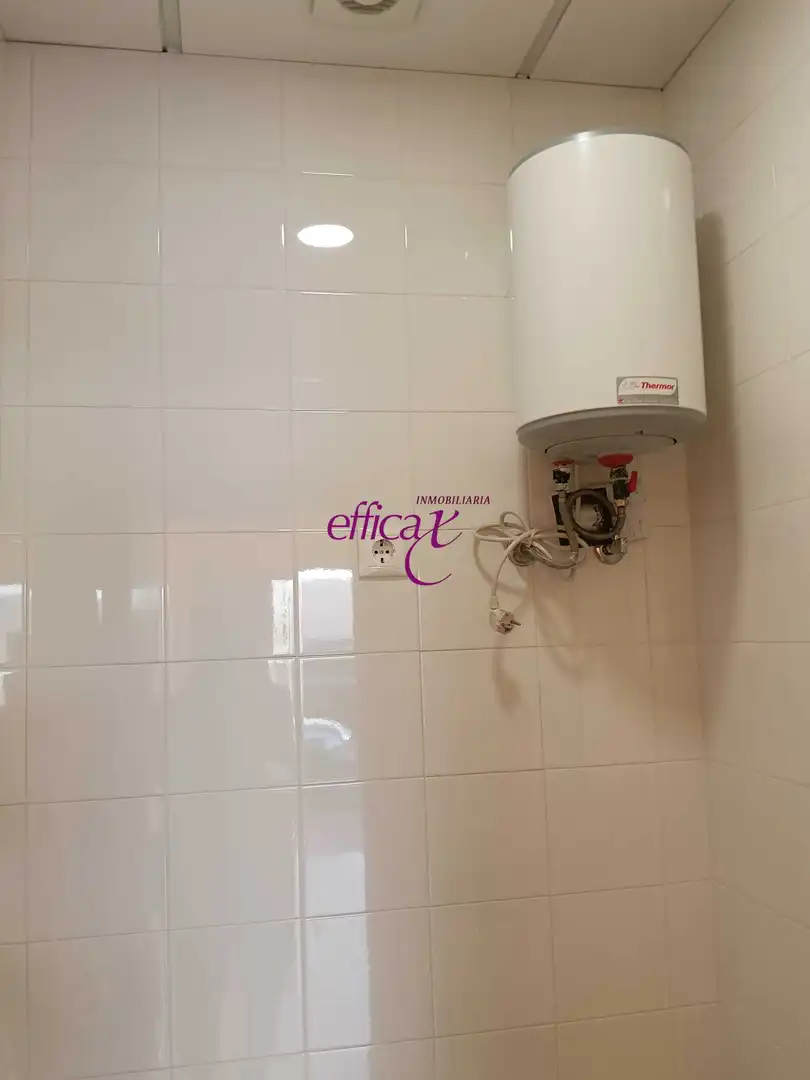 Baño de Local de alquiler en Torrijos