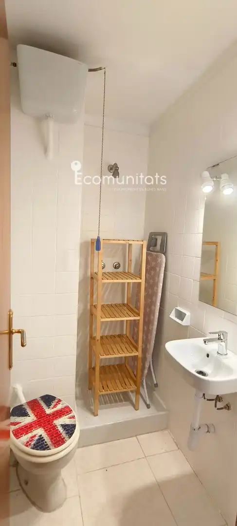 Bany de Pis de lloguer en Centre