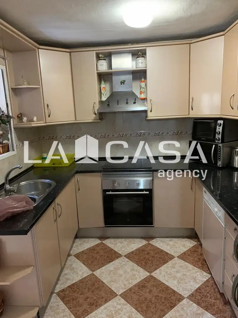 Kitchen of Houses for sale in Algeciras