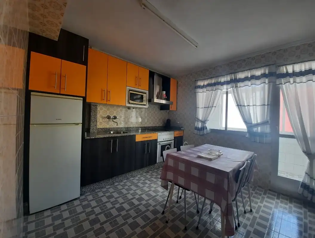 Küche von Wohnung zur untervermieten in Ponferrada mit Heizung, Möbliert und Ofen