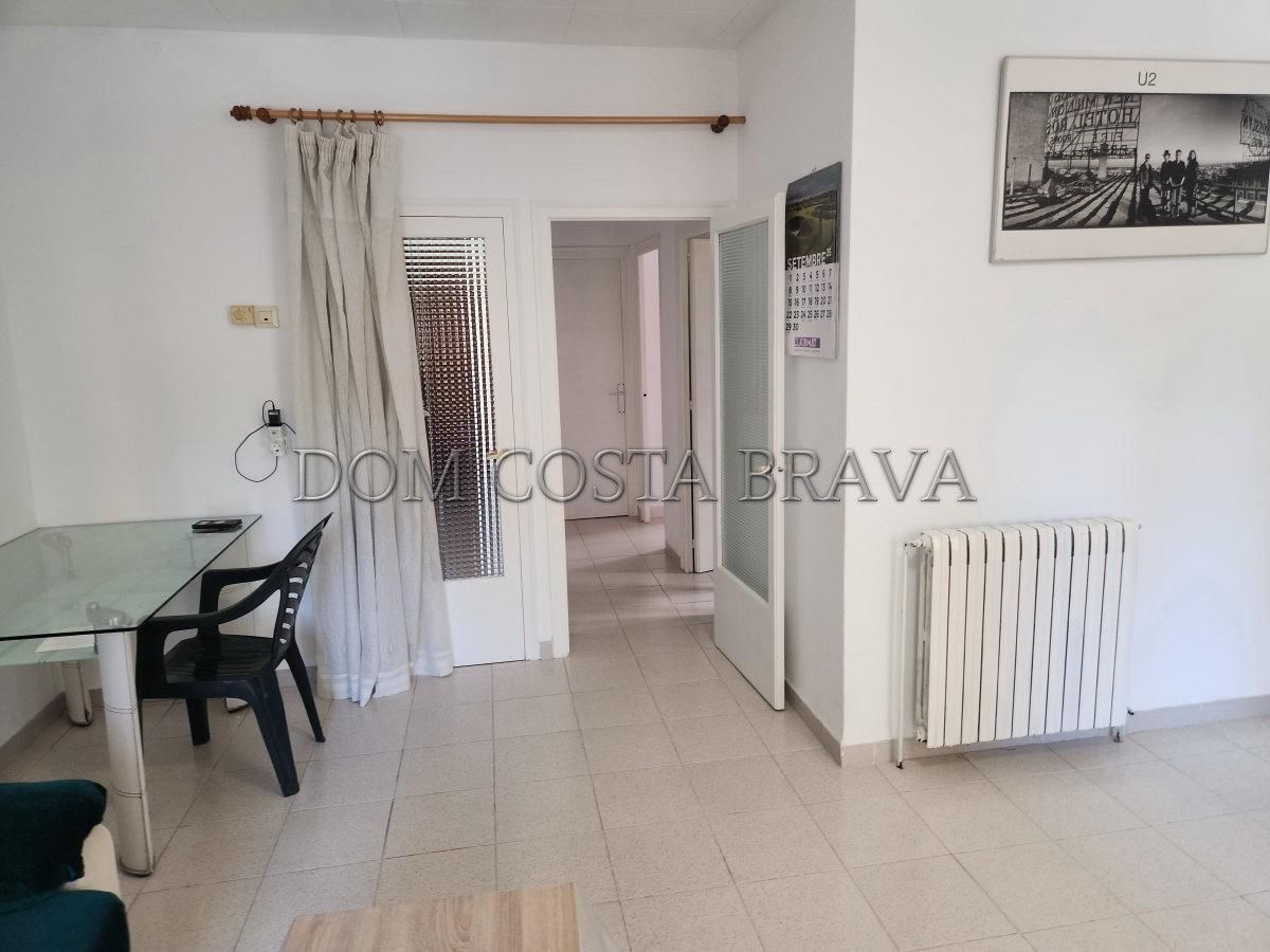 Single-family semi-detached for sale in Olot
