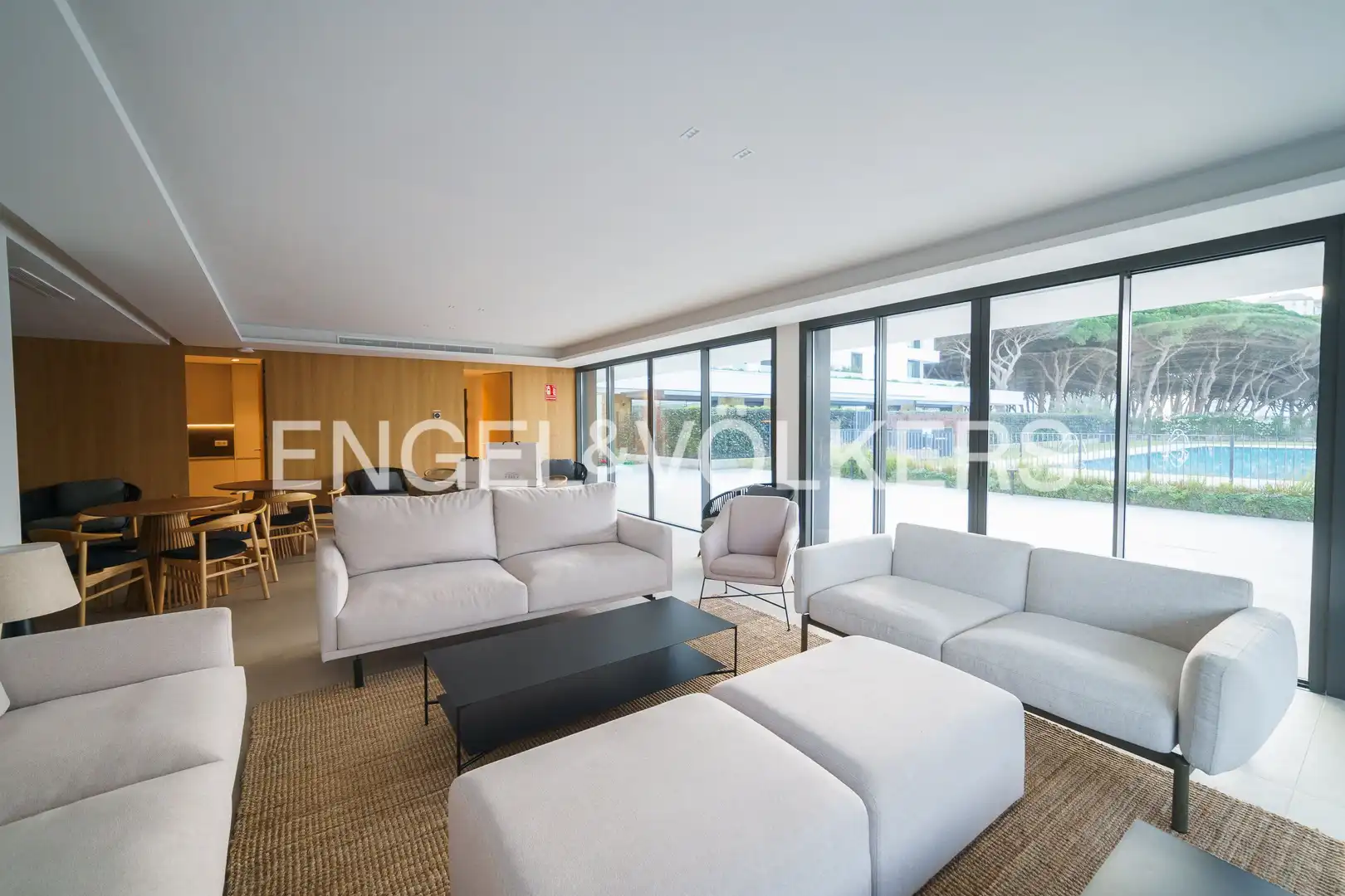 Sala d'estar de Pis en venda en El Puerto de Santa María amb Aire condicionat, Calefacció i Jardí privat