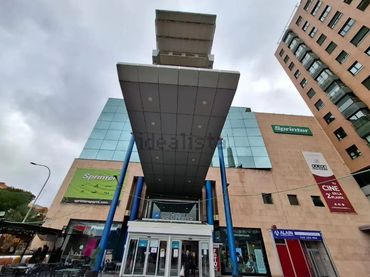 Local comercial en venda a Calle de Alcalá 414