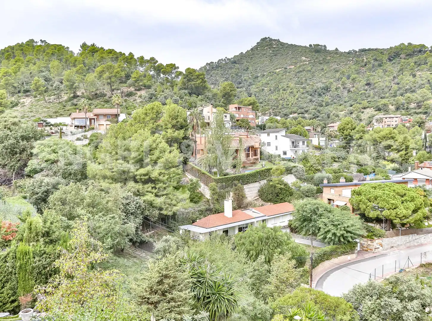 Vista exterior de Casa o chalet en venta en Santa Coloma de Cervelló con Calefacción, Jardín privado y Parquet