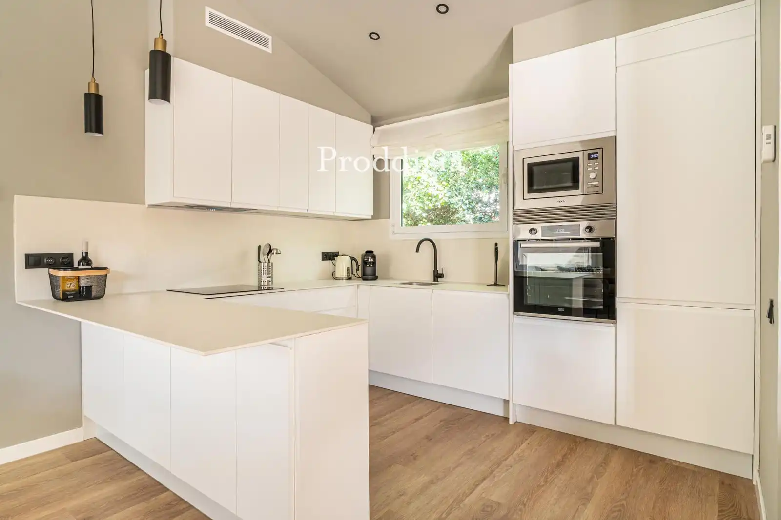 Cocina de Casa o chalet de alquiler en Sant Cugat del Vallès con Terraza, Piscina y Amueblado
