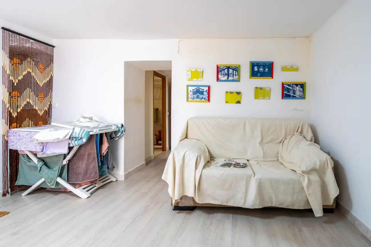 Sala d'estar de Casa adosada en venda en Jesús - Els Reguers