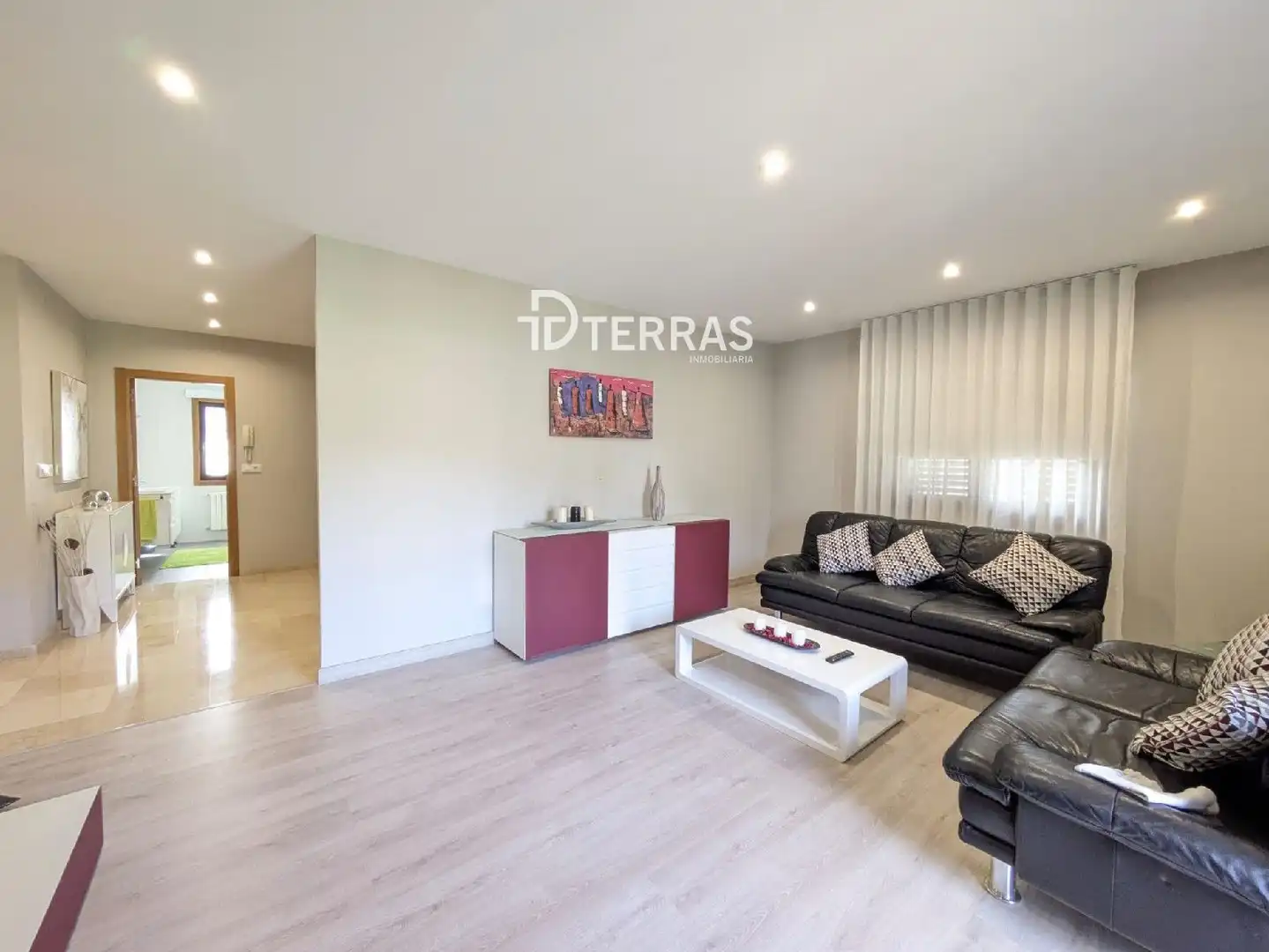 Sala d'estar de Casa o xalet en venda en Barro amb Calefacció, Jardí privat i Traster