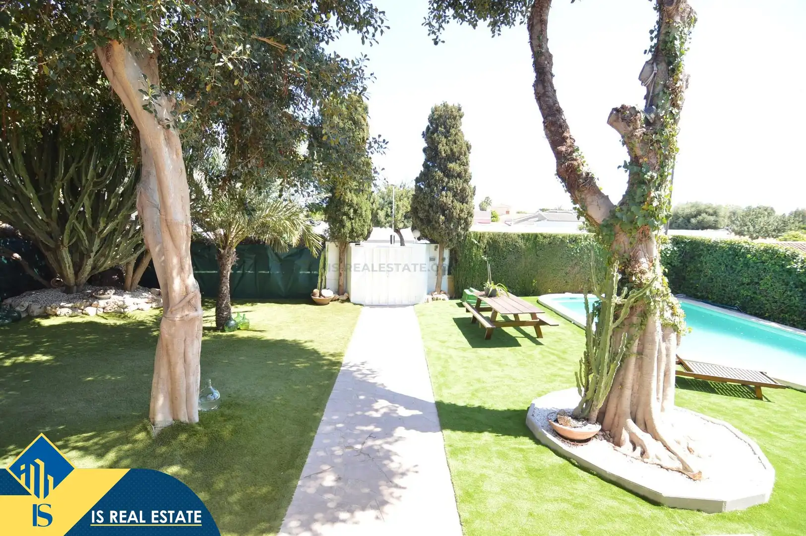 Chalet con jardín en venta en Zona Carrefour - Urbanizaciones, imagen 9