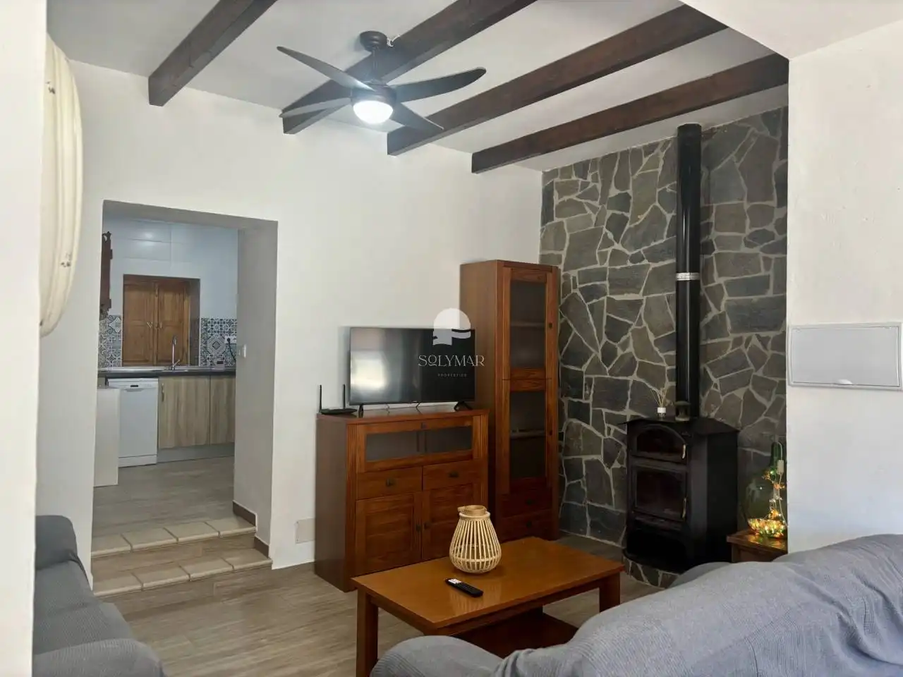 Sala de estar de Casa o chalet de alquiler en Canillas de Aceituno con Aire acondicionado, Calefacción y Jardín privado
