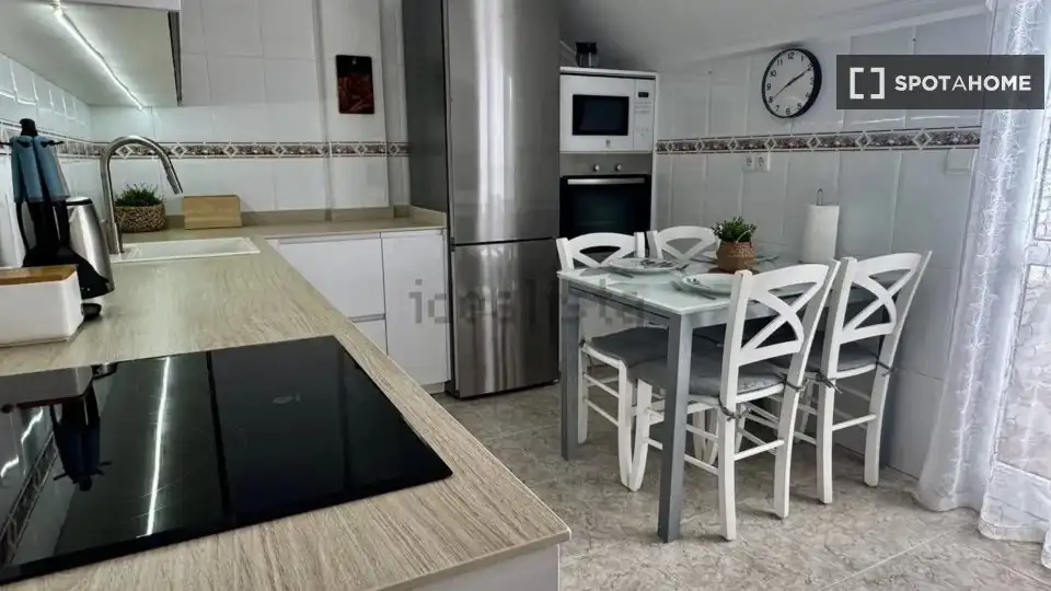 Cocina de Apartamento para compartir en Meruelo con Aire acondicionado, Calefacción y Terraza