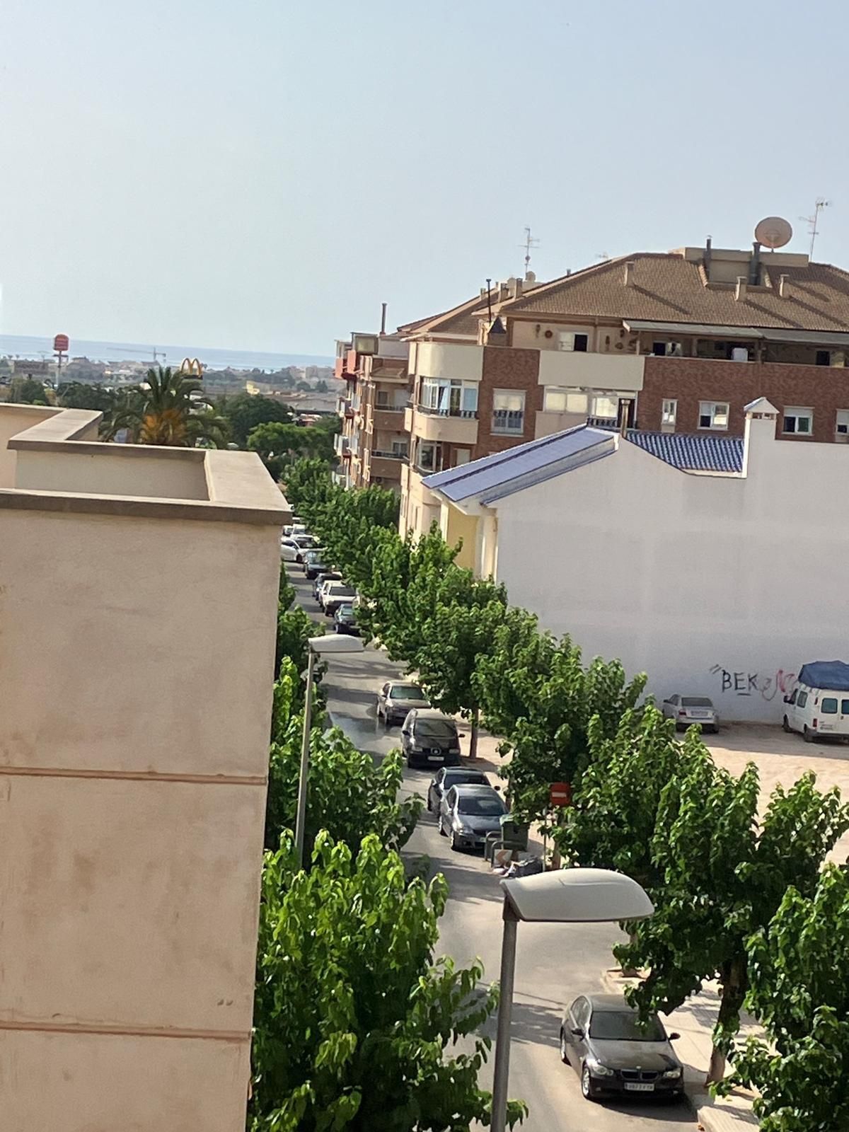 Vista exterior de Àtic en venda en Pilar de la Horadada amb Aire condicionat, Terrassa i Balcó