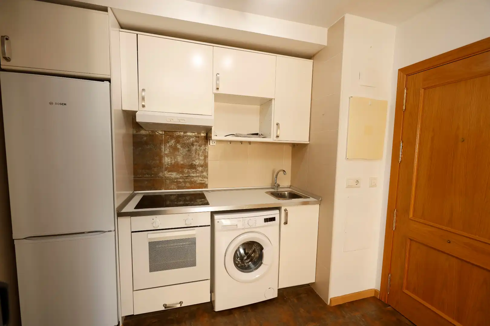 Cocina de Apartamento en venta en Zaragoza con Aire acondicionado, Calefacción y Horno