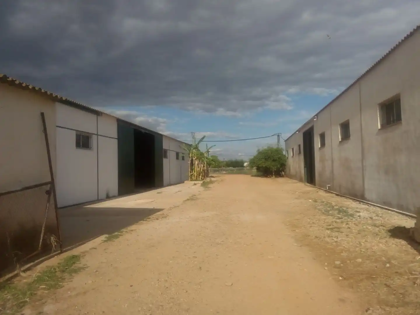 Vista exterior de Garatge de lloguer en Pedanías de Badajoz